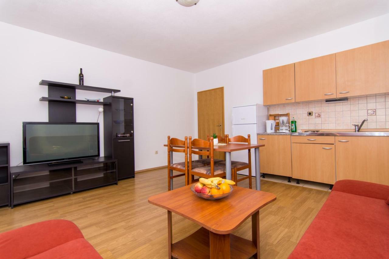 Apartments Jozic Сегет Враница Екстериор снимка