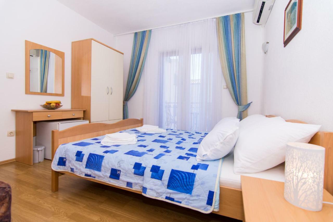 Apartments Jozic Сегет Враница Екстериор снимка