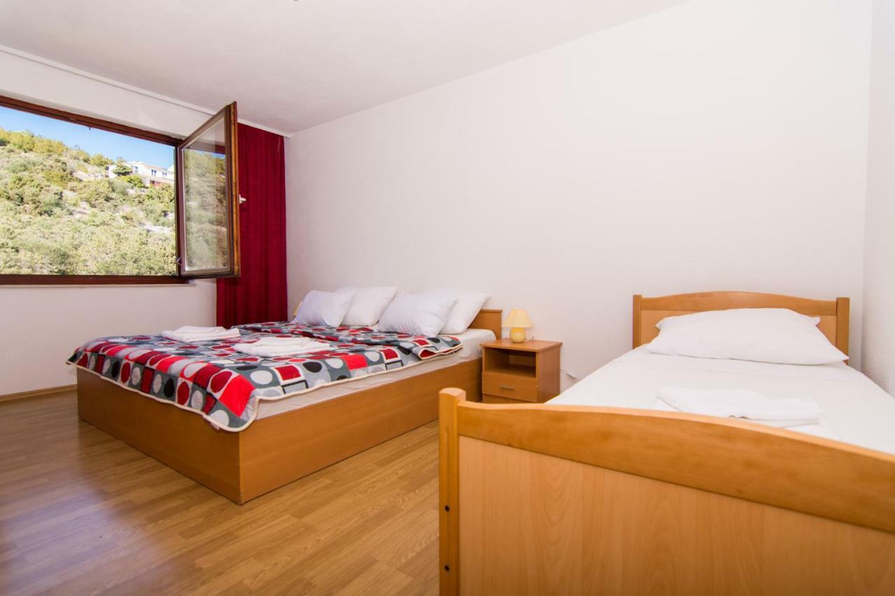 Apartments Jozic Сегет Враница Екстериор снимка