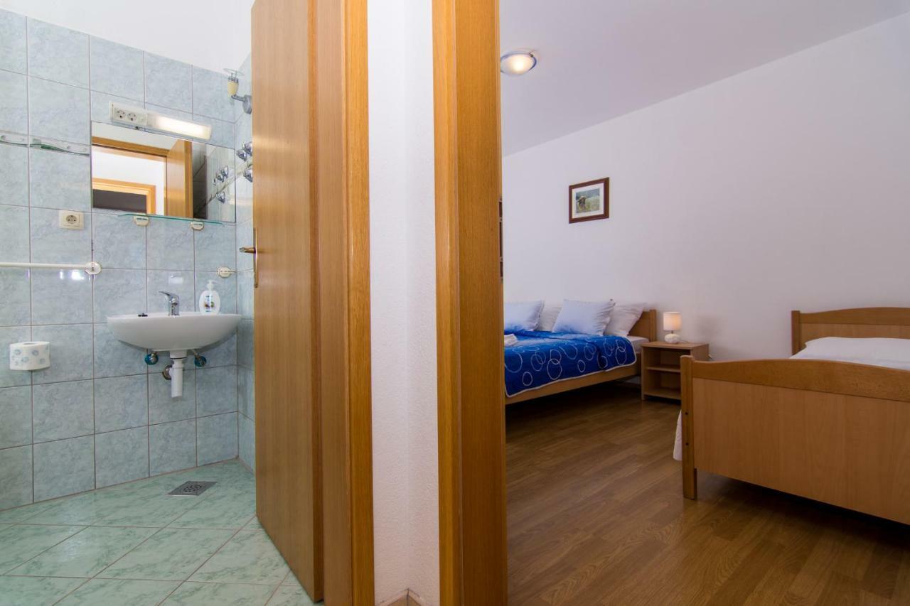 Apartments Jozic Сегет Враница Екстериор снимка
