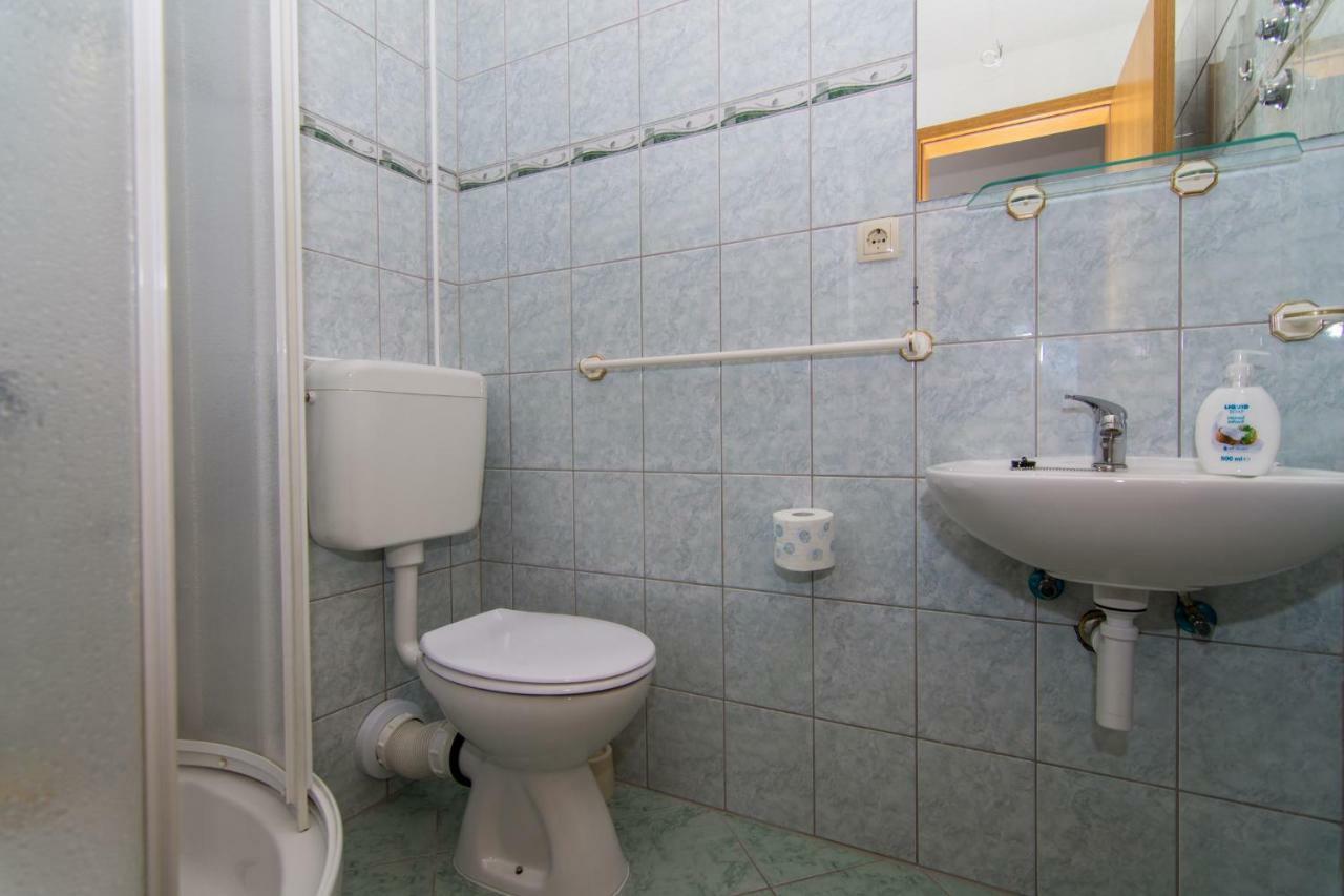 Apartments Jozic Сегет Враница Екстериор снимка