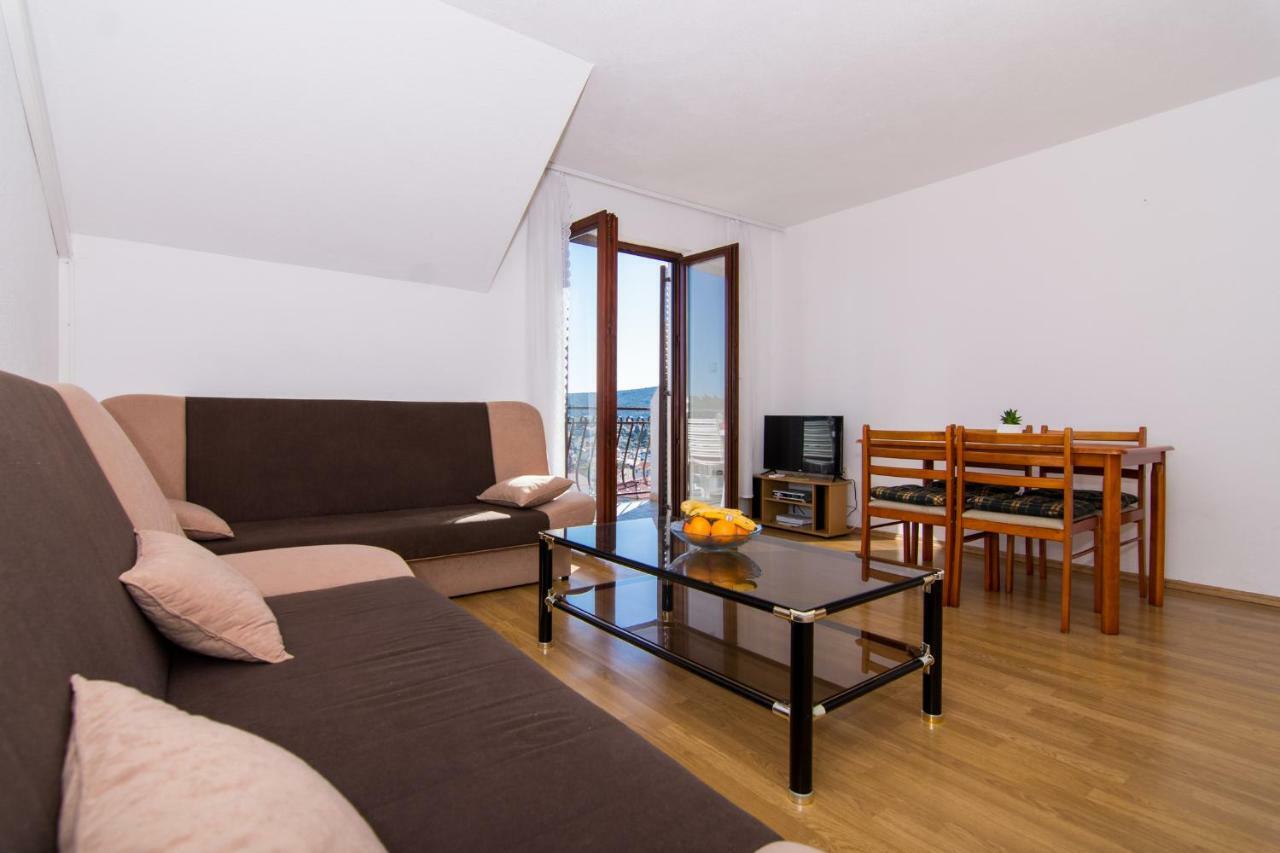 Apartments Jozic Сегет Враница Екстериор снимка