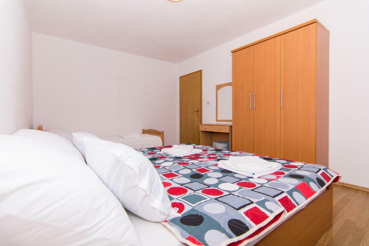 Apartments Jozic Сегет Враница Екстериор снимка
