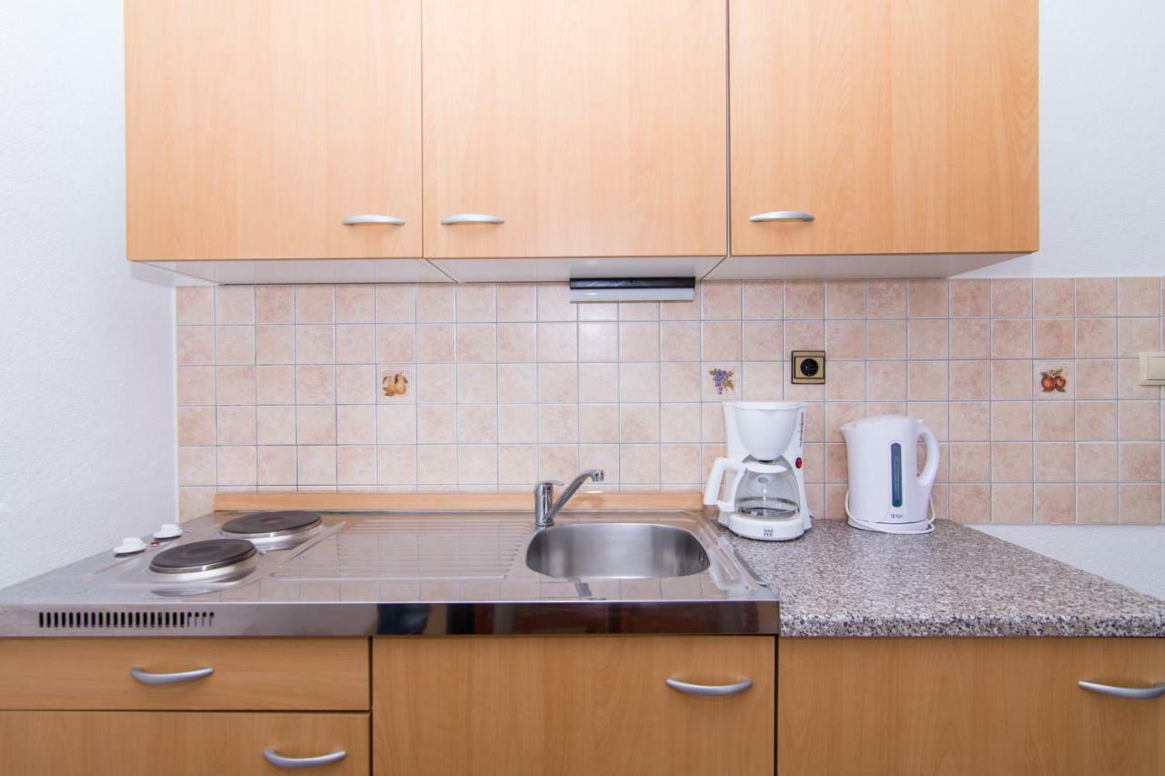 Apartments Jozic Сегет Враница Екстериор снимка